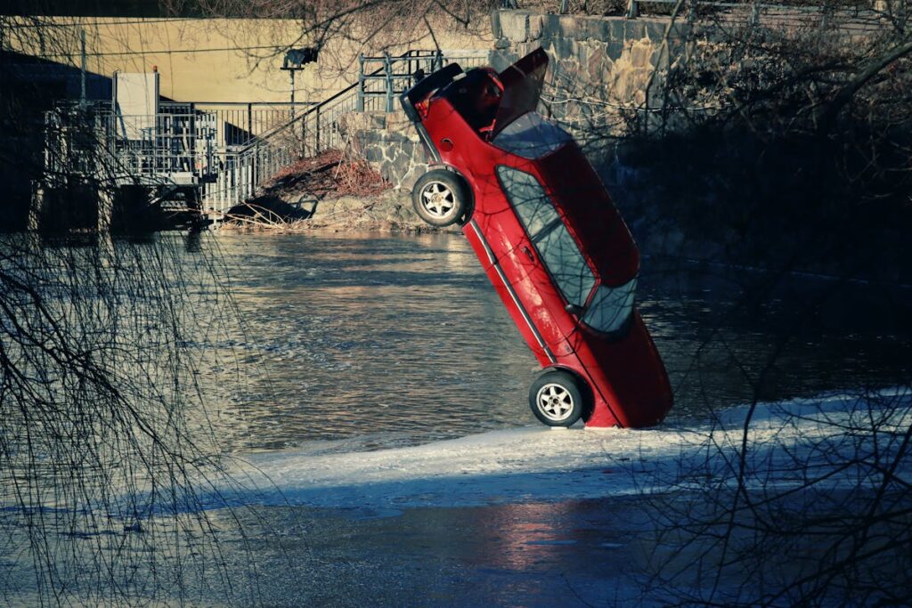 Car that Fall to a Frozen River