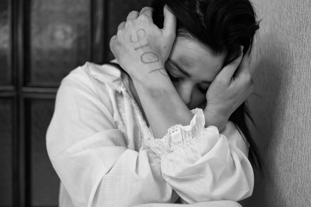 Woman Monochrome Bruise Domestic
